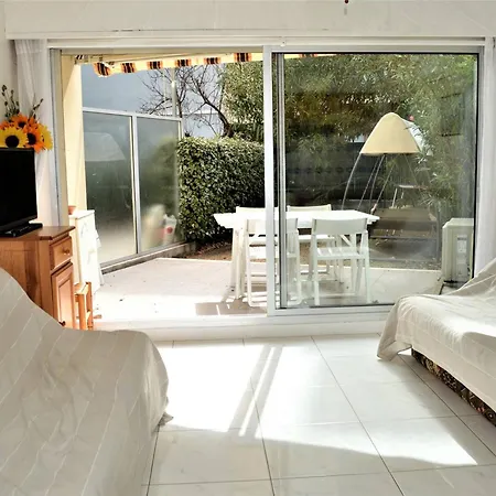 Apartment Climatise, Acces Piscine, Terrasse, Proche Et Commerces - Fr-1-226b-179